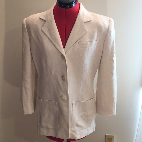 Ralph Lauren Jackets & Blazers - Silk Ralph Lauren cream blazer., size 6, very nice condition